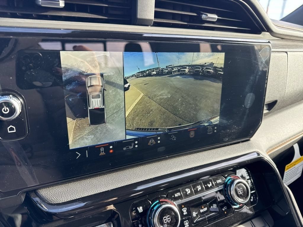 New 2026 GMC Sierra 1500 AT4 w/ Technology Package AWD/4WD image 39