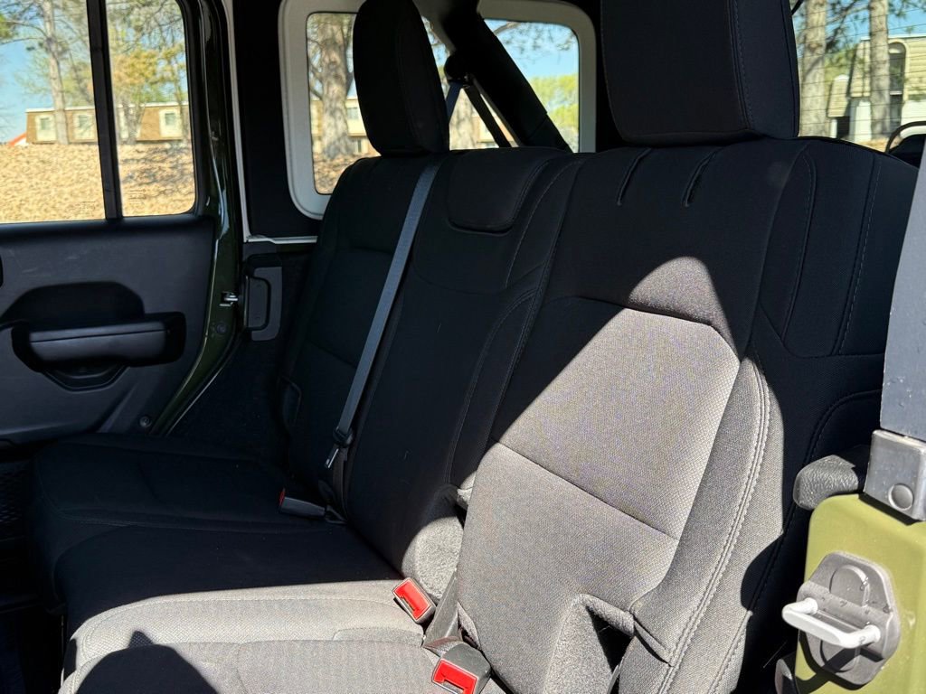 Used 2021 Jeep Wrangler Unlimited Sport image 14