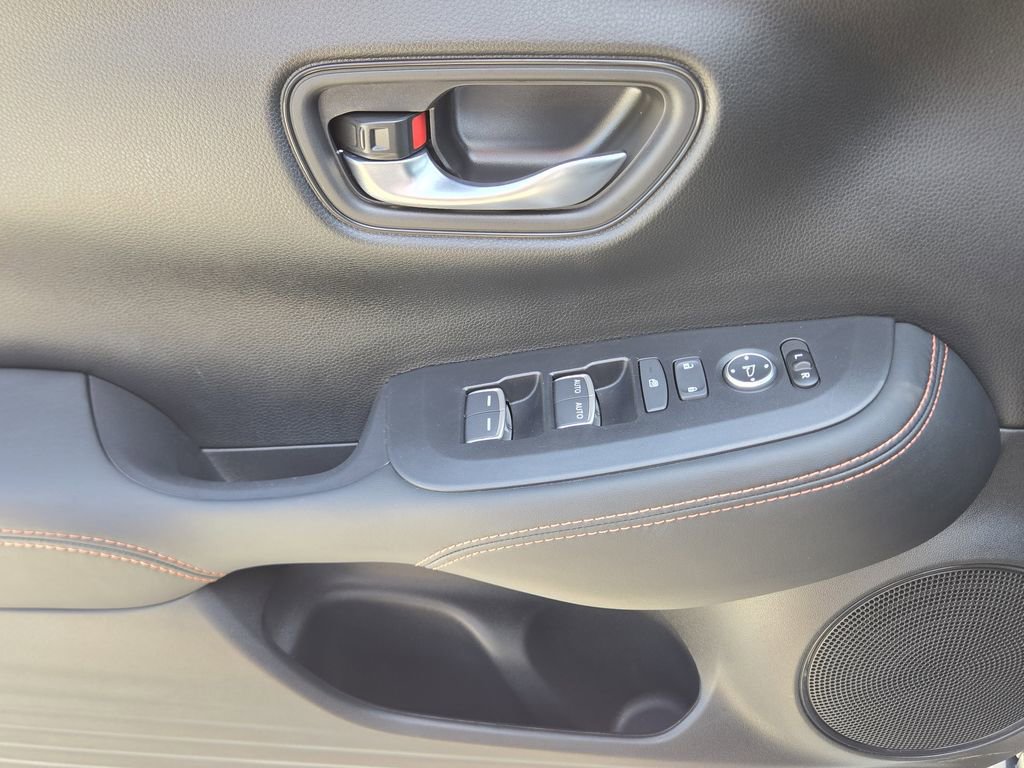 Certified 2026 Honda HR-V Sport image 31