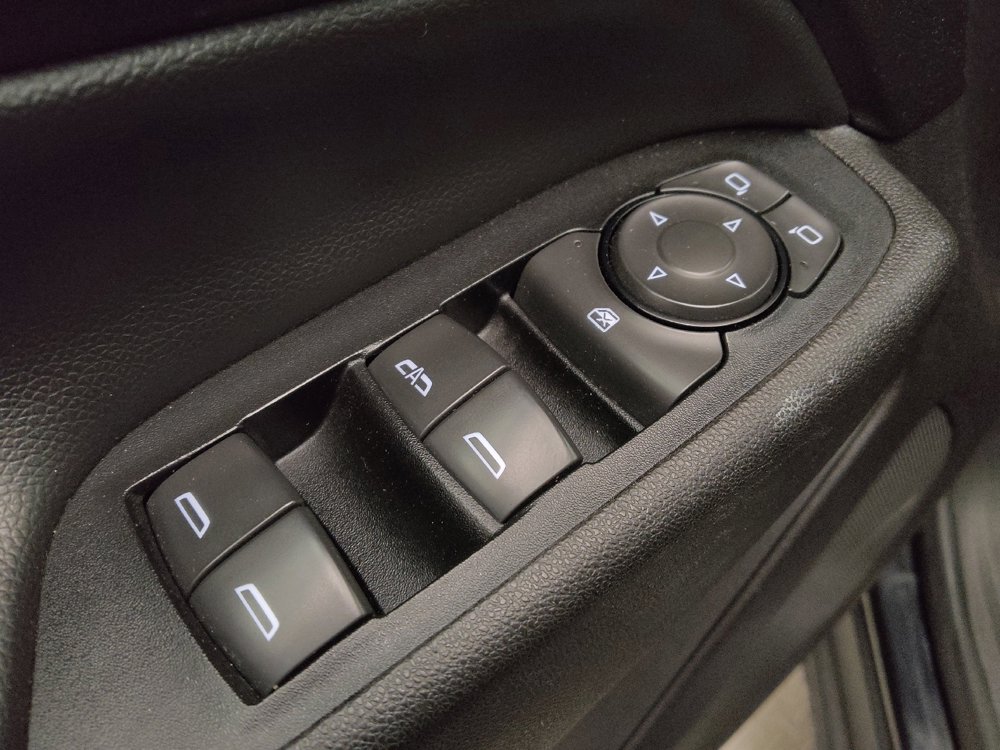 Used 2018 Chevrolet Equinox LT FWD image 27