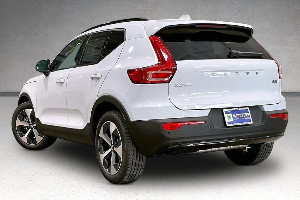 New 2026 Volvo XC40 B5 Plus w/ Climate Package AWD/4WD image 3