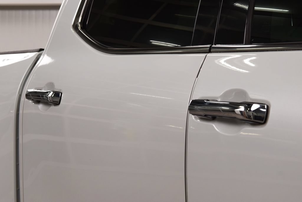 Used 2022 Toyota Tundra Capstone AWD/4WD image 18