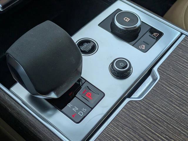 Used 2023 Land Rover Range Rover SE AWD/4WD image 12