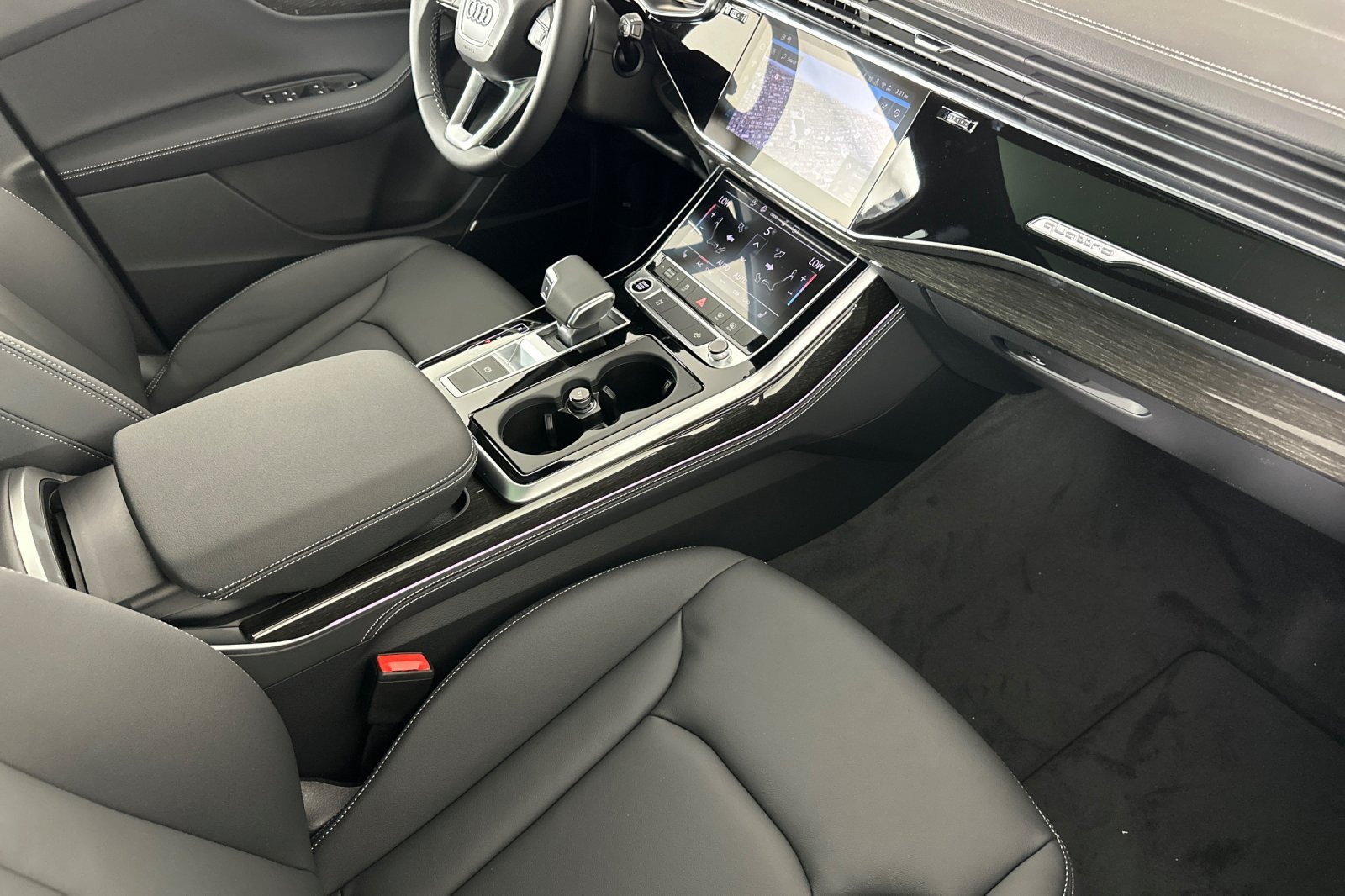 Used 2026 Audi Q7 2.0T Premium Plus AWD/4WD image 16