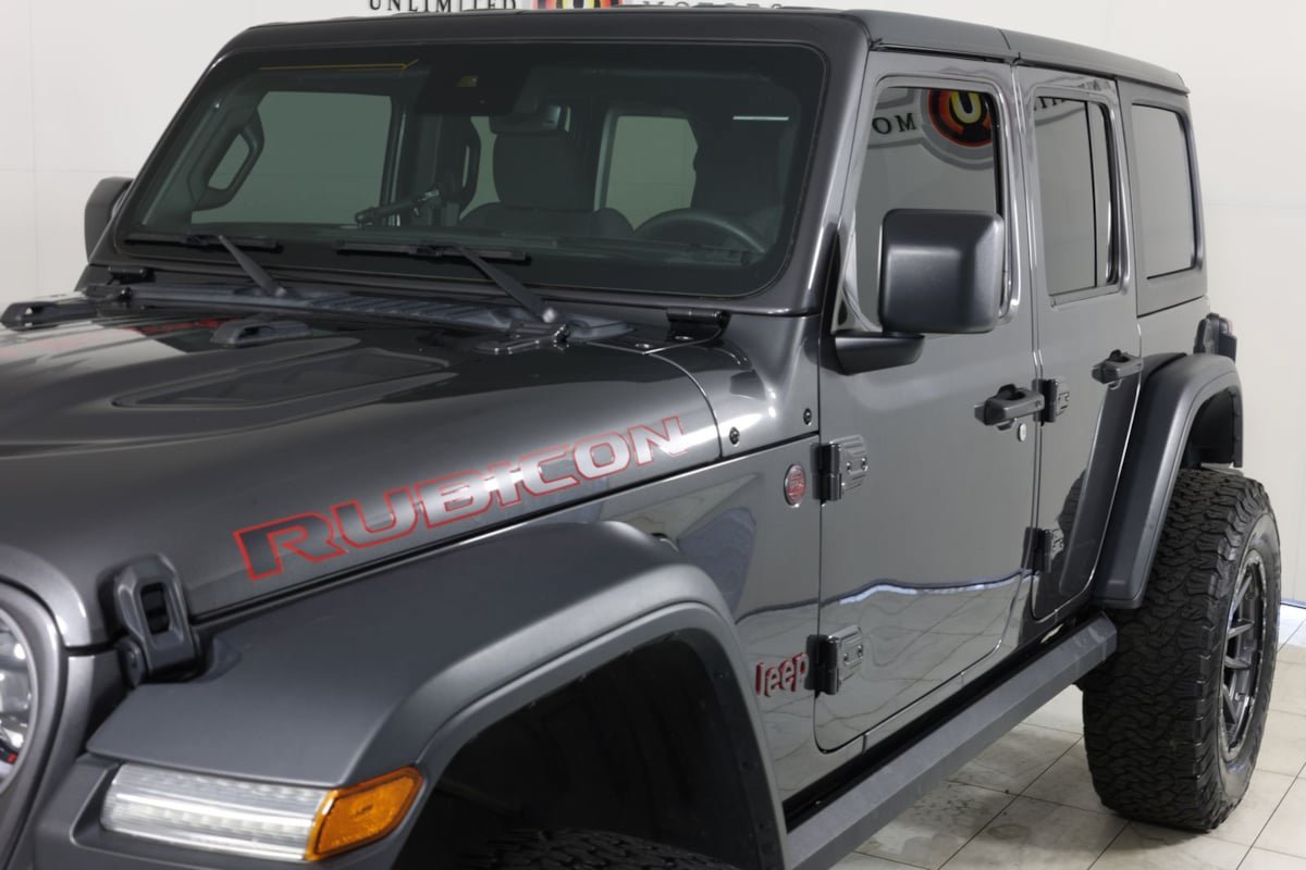 Used 2024 Jeep Wrangler Unlimited Rubicon w/ XTREMEE 35" Tire Package AWD/4WD image 33