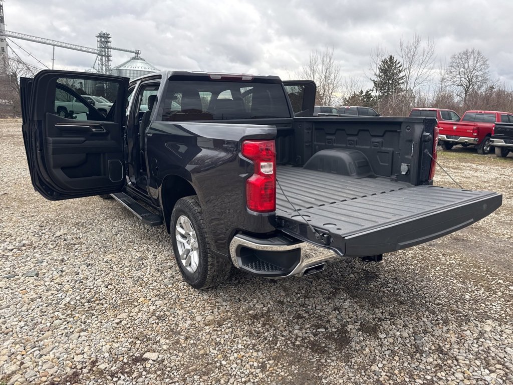 Used 2023 Chevrolet Silverado 1500 LT image 32