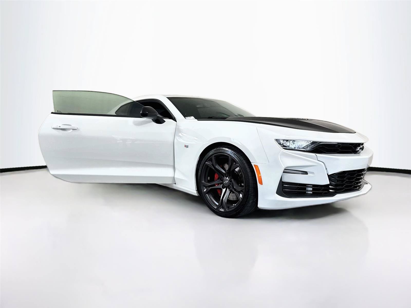 Used 2023 Chevrolet Camaro SS RWD image 38