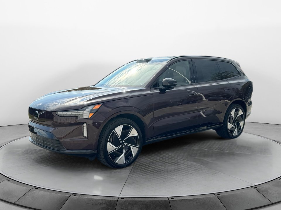 New 2025 Volvo EX90 Ultra image 3
