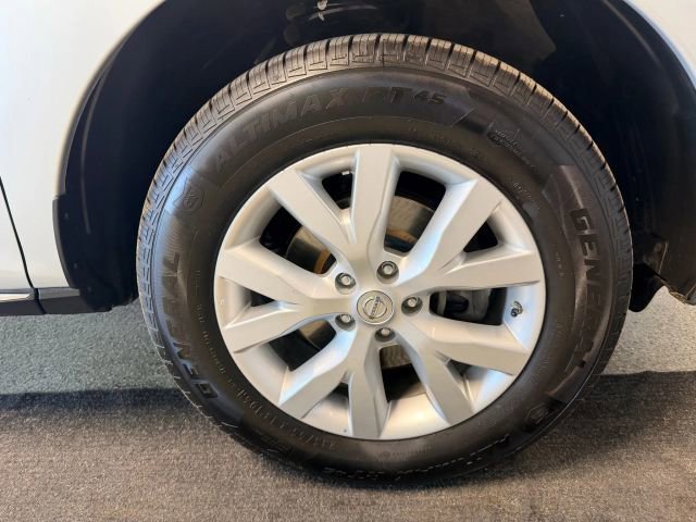 Used 2013 Nissan Murano SV image 16