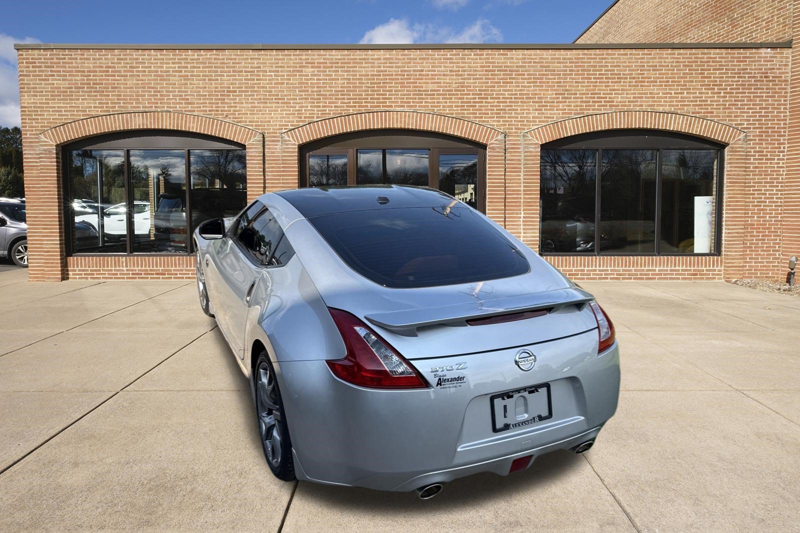Used 2014 Nissan 370Z Touring w/ Sport Package RWD image 29