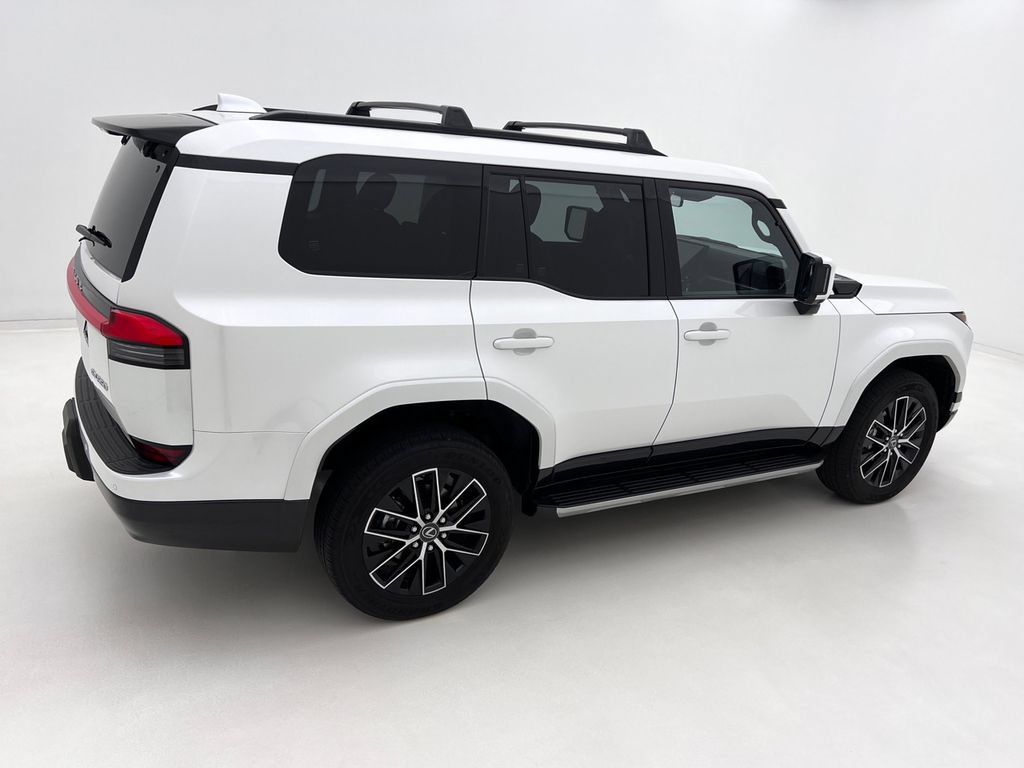 Used 2025 Lexus GX 550 w/ Accessory Package (2T) AWD/4WD image 7