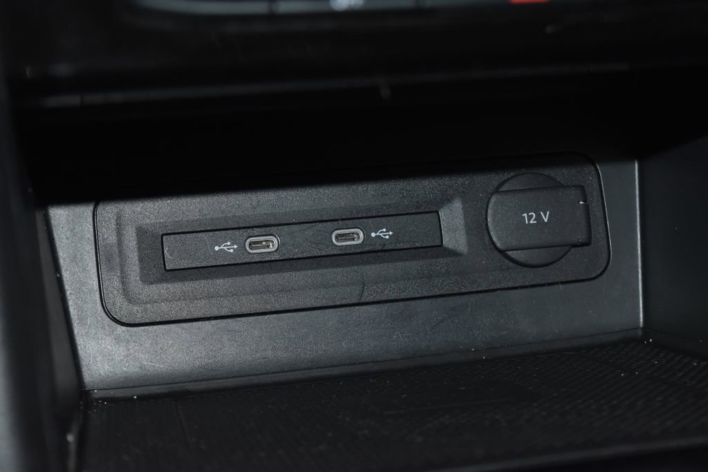 Used 2023 Volkswagen Atlas Cross Sport SE w/ Panoramic Sunroof Package image 16