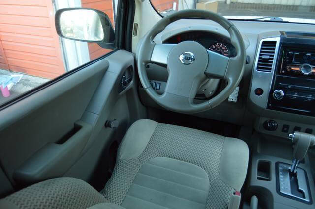 Used 2010 Nissan Frontier SE AWD/4WD image 39
