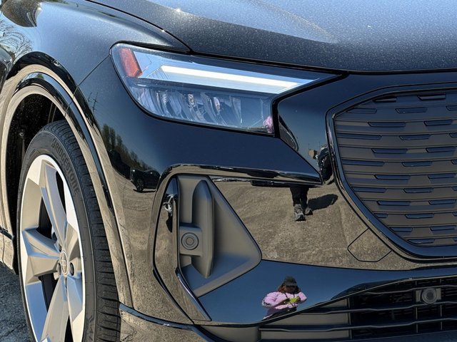 New 2025 Audi Q4 e-tron Premium Plus image 3