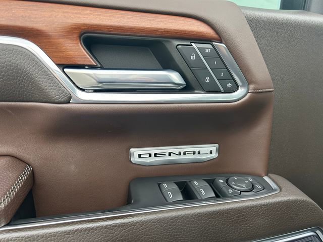 Used 2023 GMC Sierra 1500 Denali w/ Technology Package AWD/4WD image 19
