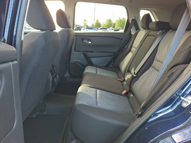 Used 2026 Nissan Rogue SV w/ Cold Weather Package AWD/4WD image 11