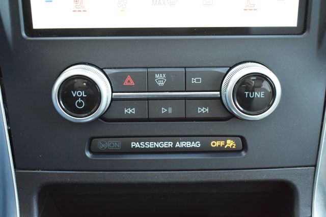 Used 2023 Ford Edge Titanium w/ Class II Trailer Tow Package image 29