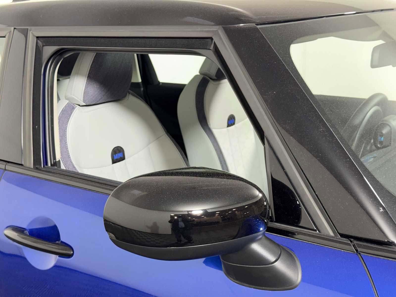 Certified 2025 MINI Cooper S FWD image 30