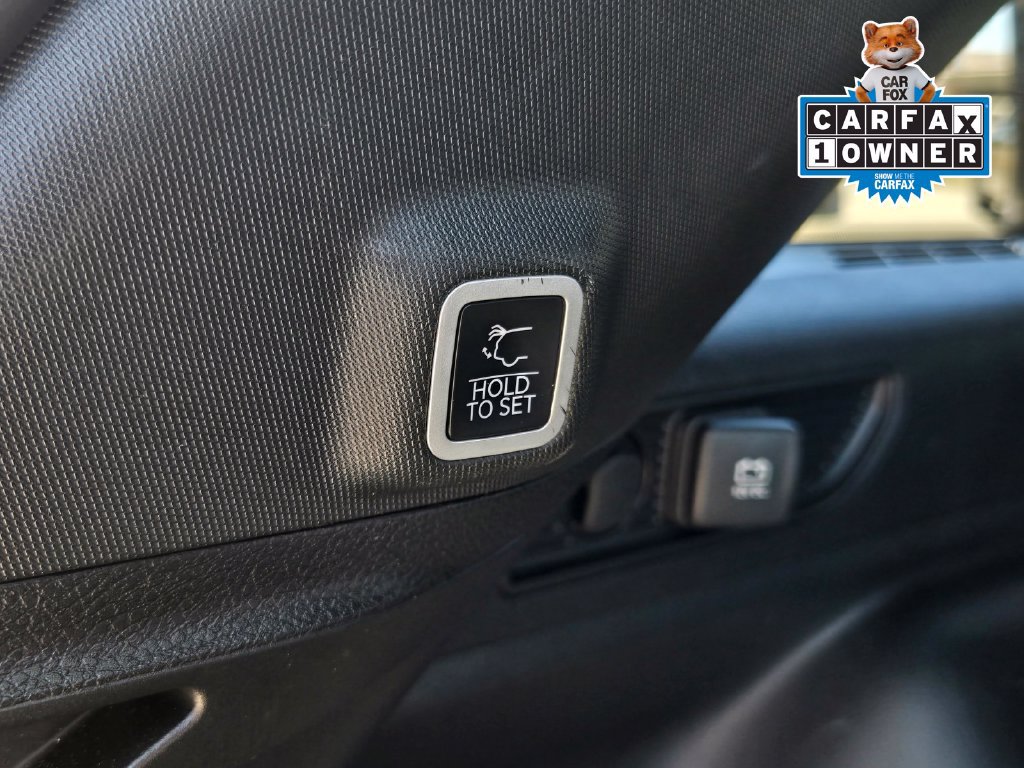 Used 2025 Jeep Grand Cherokee Altitude AWD/4WD image 31