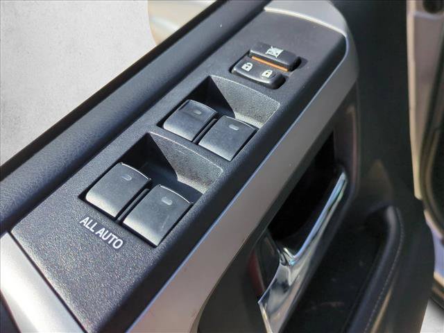 Used 2018 Toyota 4Runner SR5 RWD image 10