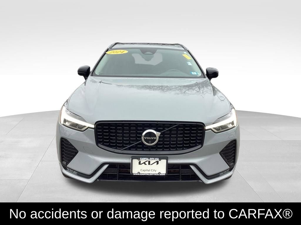 Used 2024 Volvo XC60 B5 Plus image 2