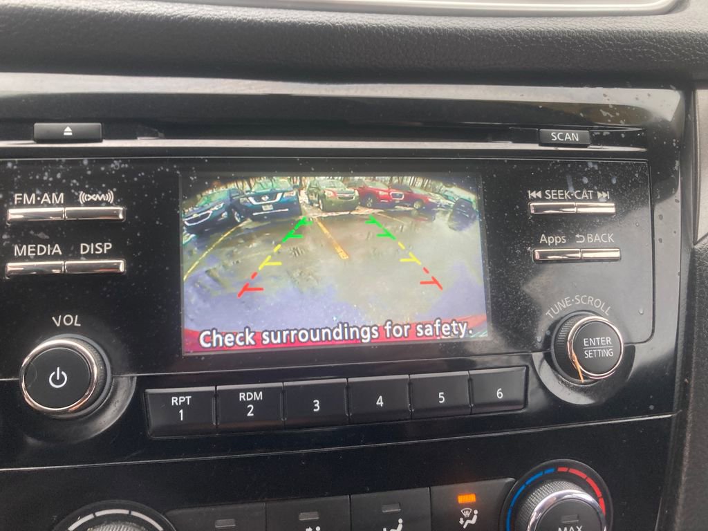 Used 2016 Nissan Rogue S image 26