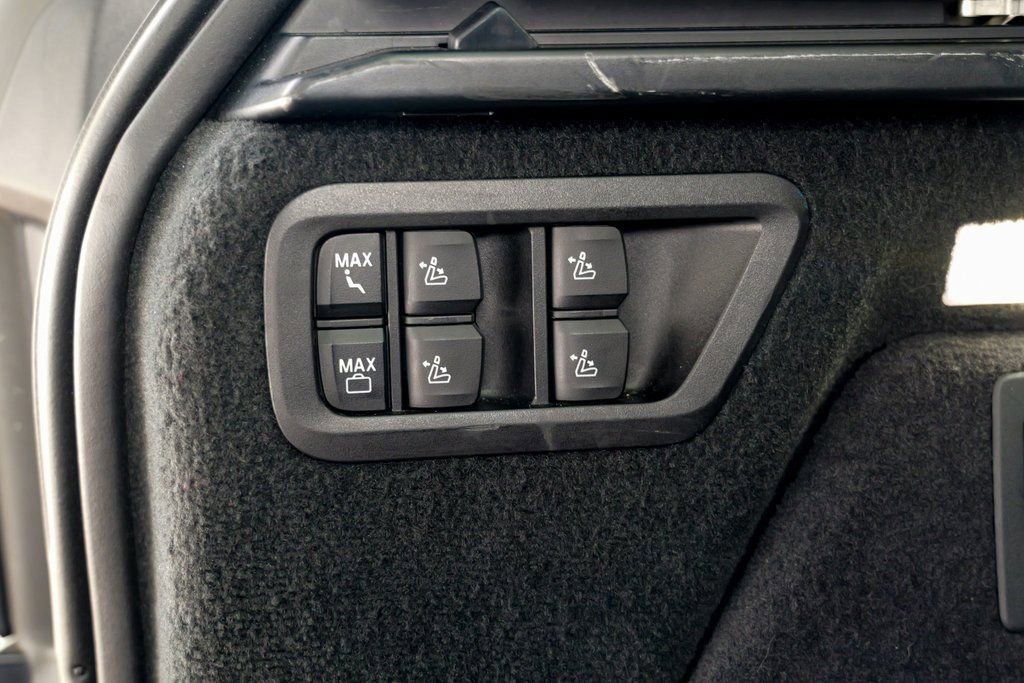 Used 2024 BMW X7 xDrive40i image 66