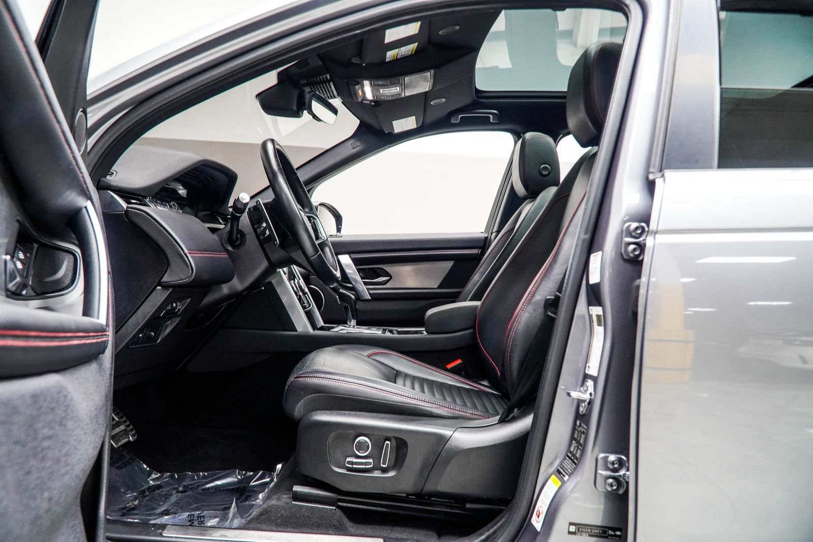 Used 2021 Land Rover Discovery Sport S R-Dynamic image 36