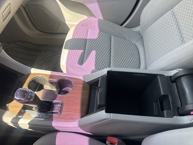 Used 2019 GMC Acadia SLE FWD image 25