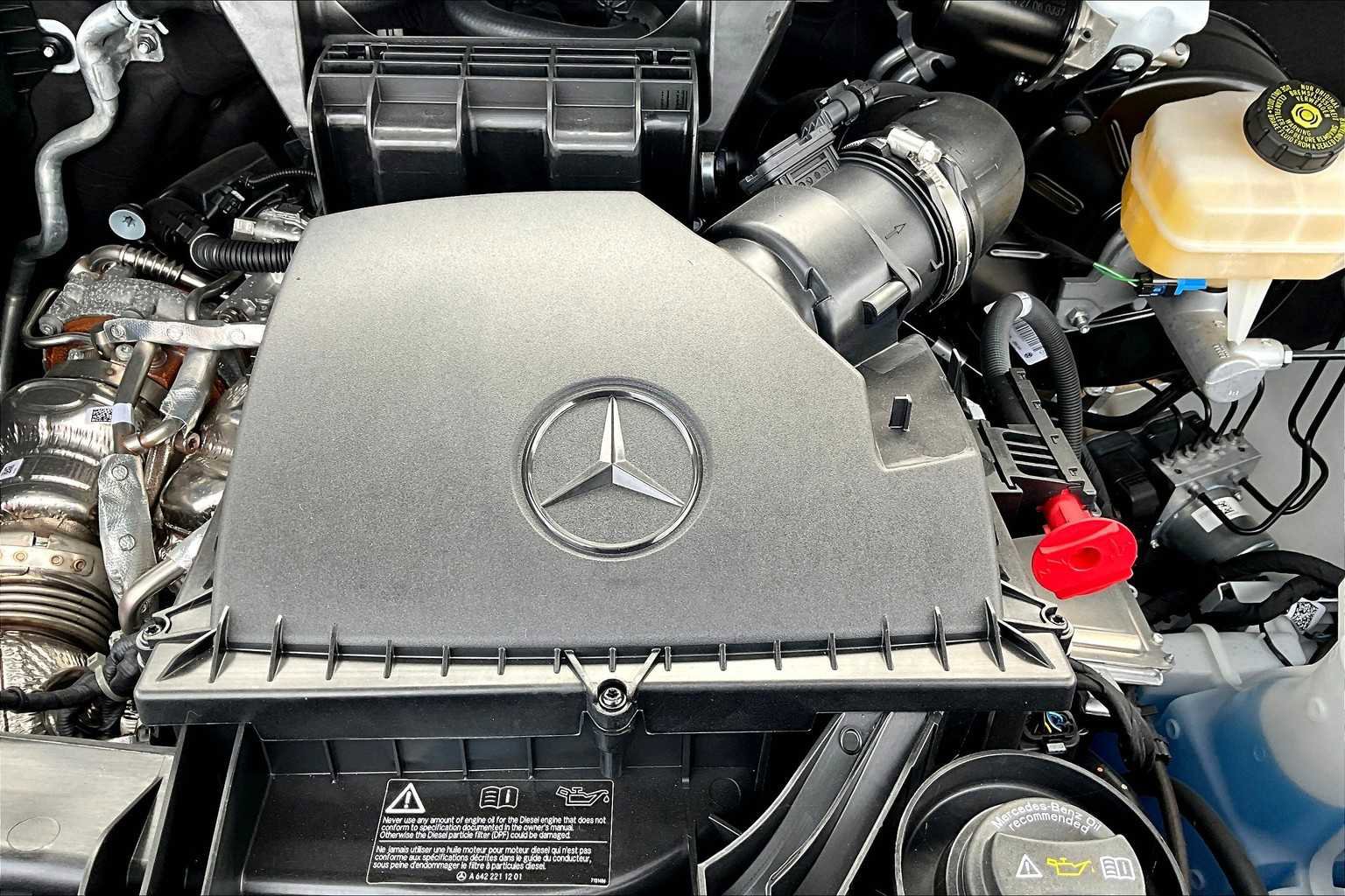 Used 2024 Mercedes-Benz Sprinter 2500 image 17