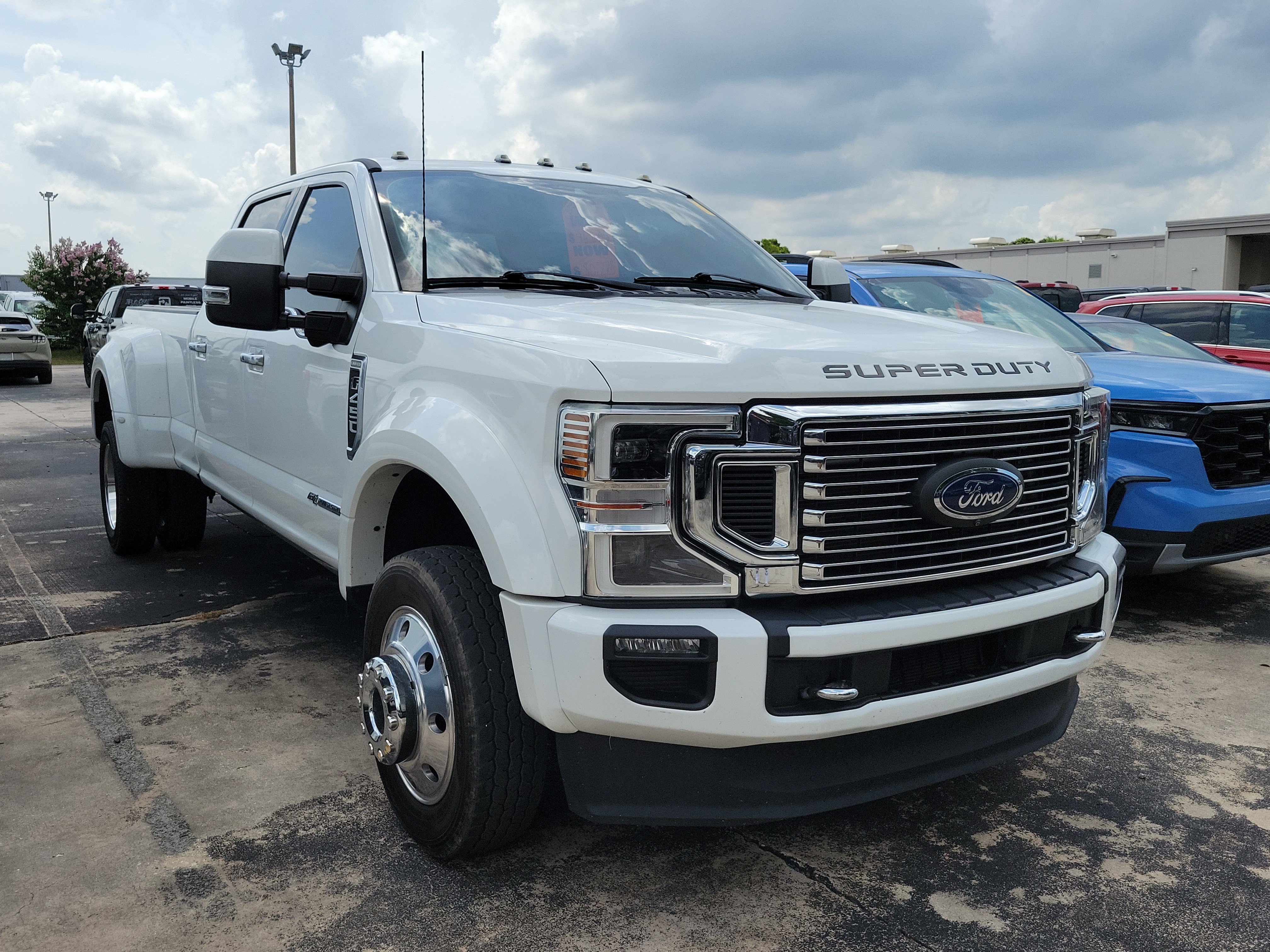 Used 2022 Ford F450 Limited w/ FX4 Off-Road Package AWD/4WD image 6