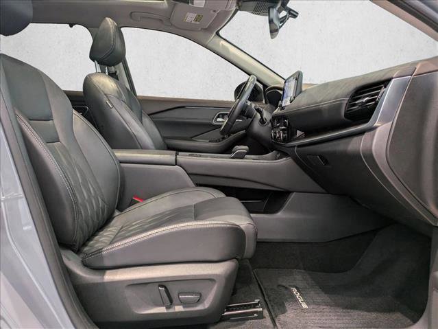 Used 2021 Nissan Rogue Platinum image 22