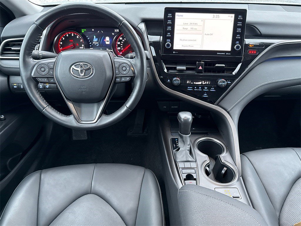 Used 2022 Toyota Camry XSE image 15
