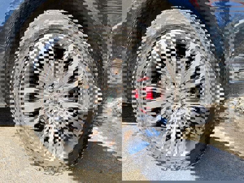 Used 2017 Land Rover Range Rover Sport HSE Dynamic image 34