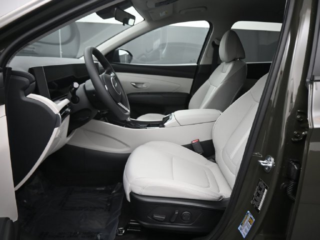 Certified 2026 Hyundai Tucson SEL Plus AWD/4WD image 12
