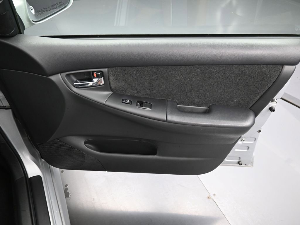 Used 2006 Toyota Corolla S image 30