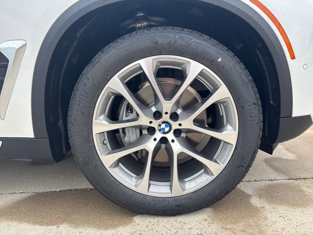Used 2026 BMW X5 xDrive40i w/ Premium Package image 34
