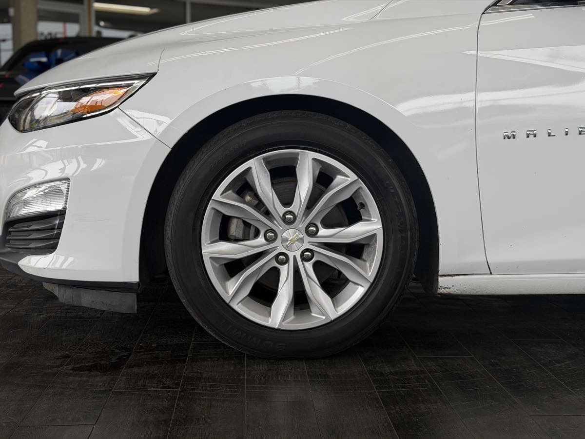 Used 2019 Chevrolet Malibu LT FWD image 16
