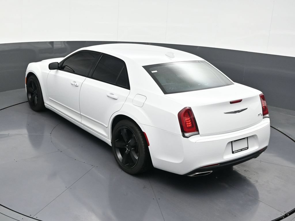Used 2020 Chrysler 300 S RWD image 16