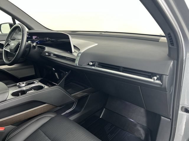 Used 2026 Cadillac Vistiq Sport w/ LPO, Floor Liner Package AWD/4WD image 29
