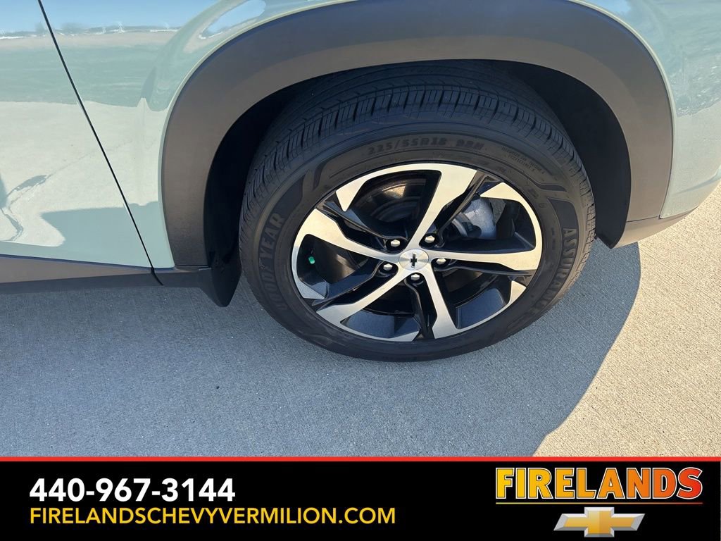 Certified 2024 Chevrolet Trax RS w/ Driver Confidence Package image 46