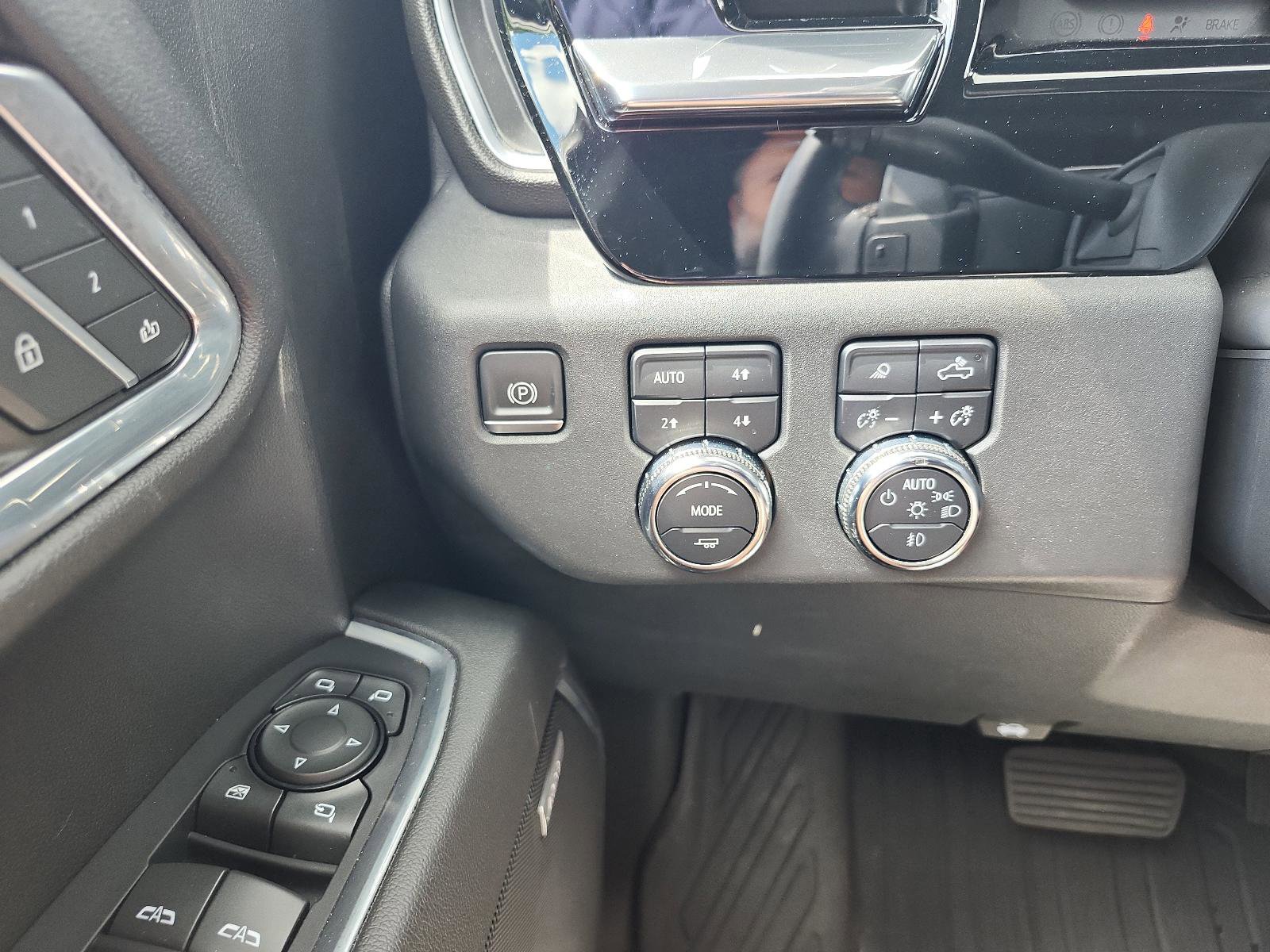 Used 2022 GMC Sierra 1500 SLT AWD/4WD image 24