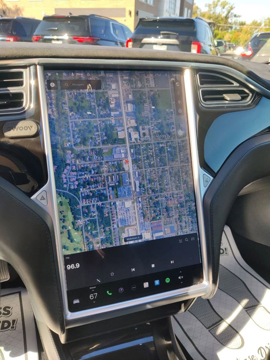 Used 2015 Tesla Model S 85D image 20