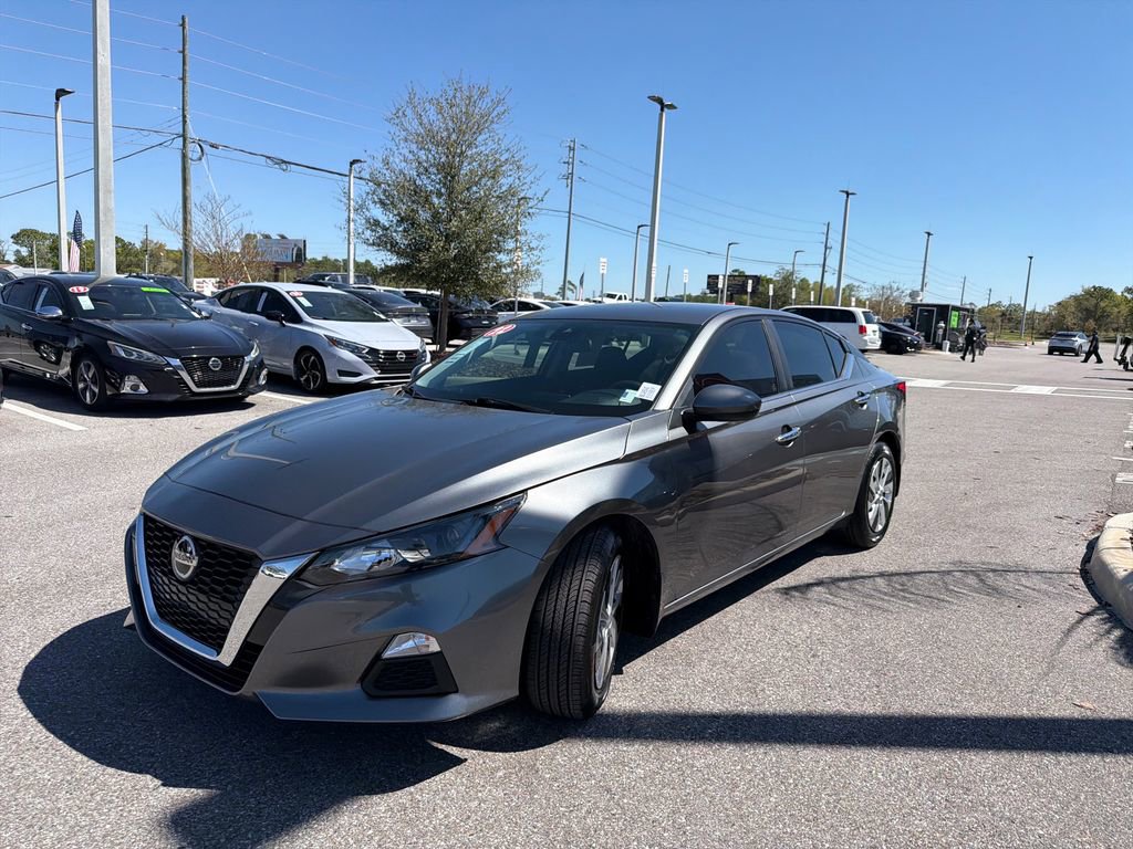 Certified 2022 Nissan Altima 2.5 S image 3