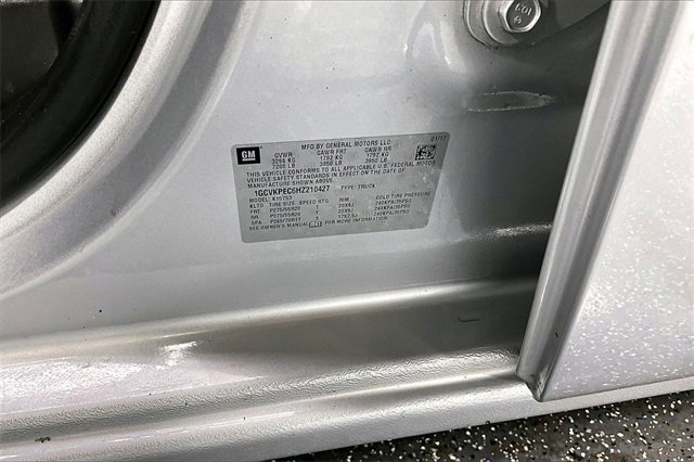 Used 2017 Chevrolet Silverado 1500 Custom w/ Custom Convenience Package image 17