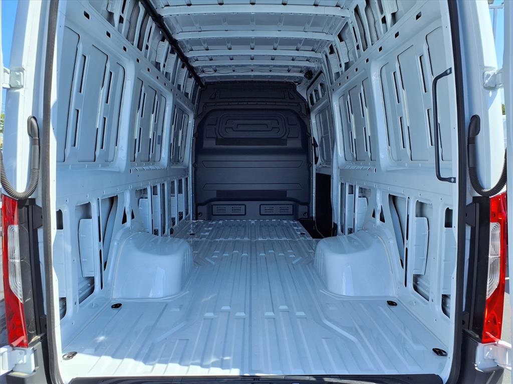 New 2025 Mercedes-Benz Sprinter 3500 image 6