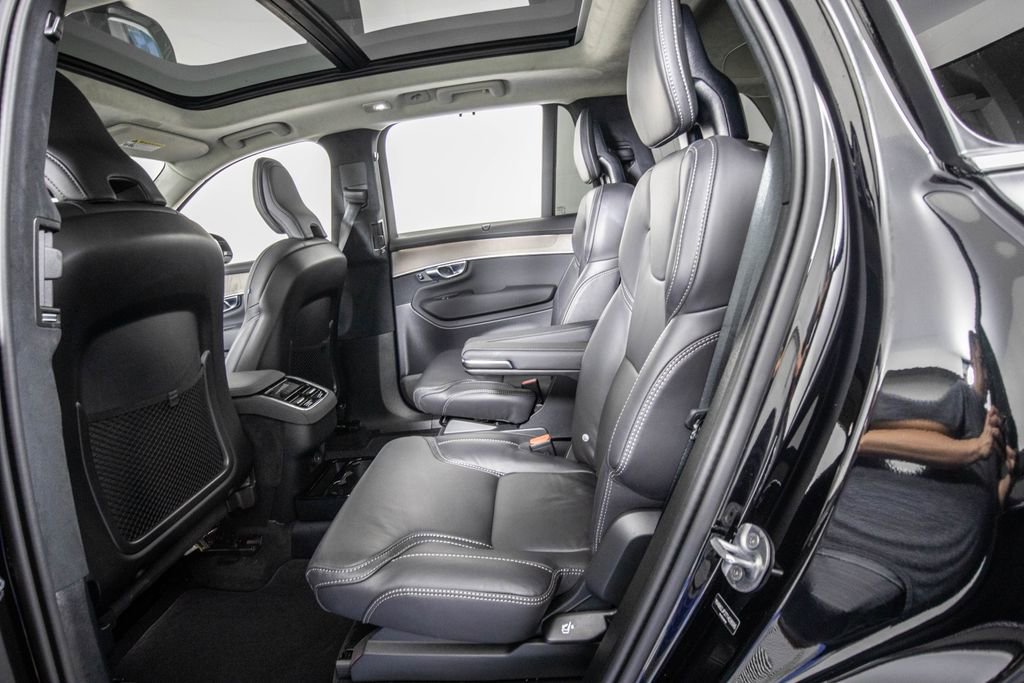 Used 2026 Volvo XC90 B6 Ultra w/ Lounge Package image 11