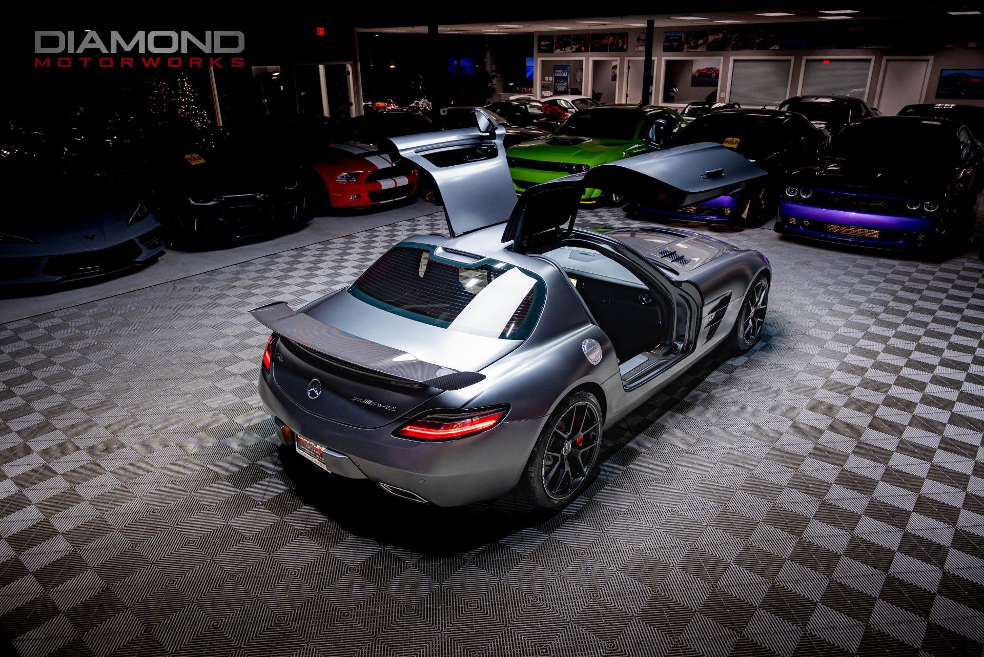 Used 2015 Mercedes-Benz SLS AMG GT Final Edition image 4