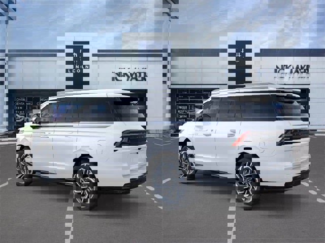 New 2025 Lincoln Navigator L Reserve image 4