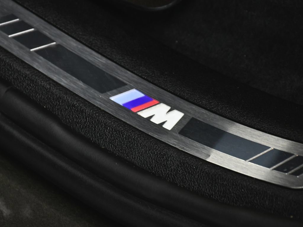 Used 2023 BMW X6 xDrive40i w/ Executive Package image 13